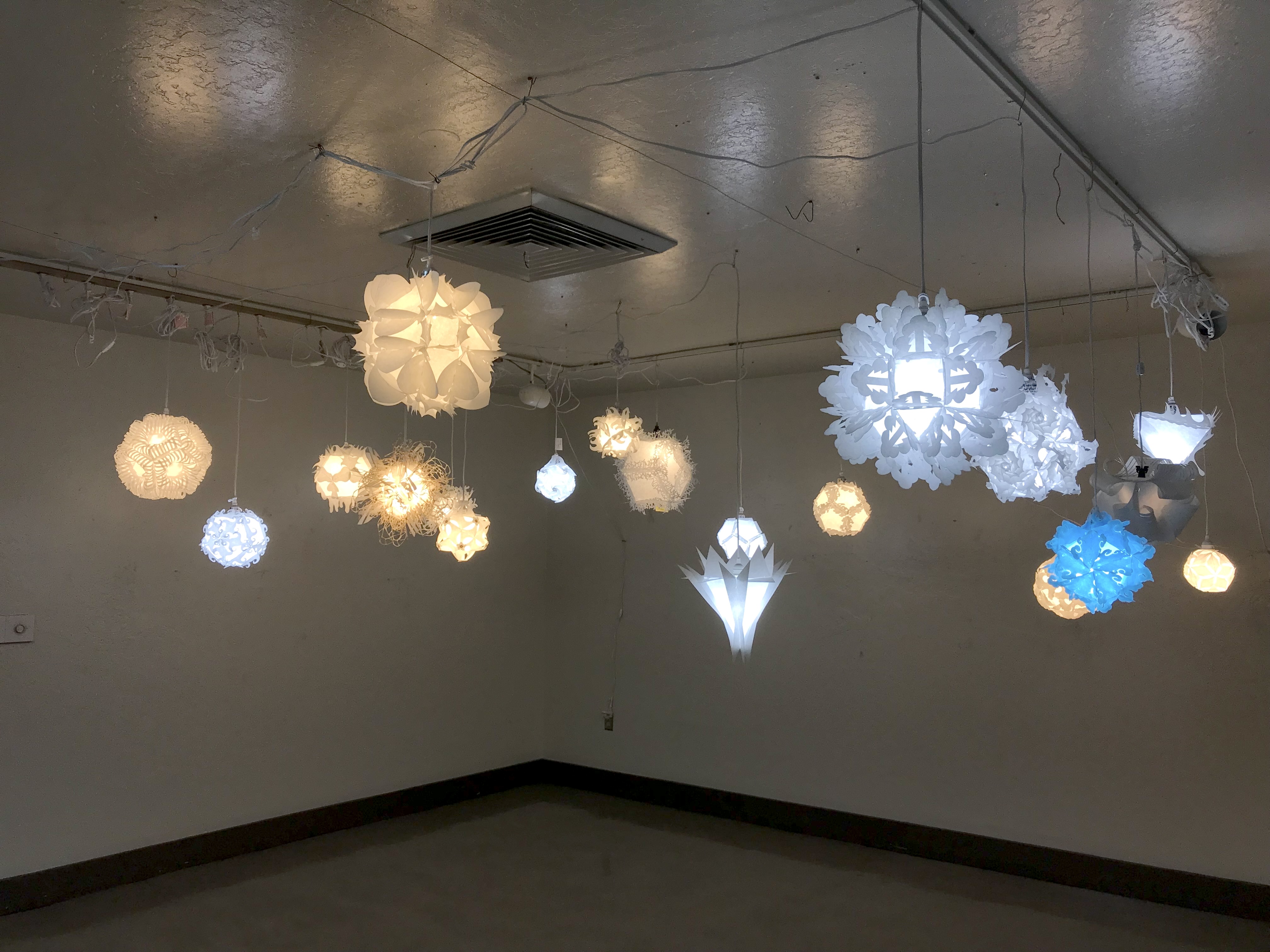 Most of the lamps shown in the gallery were either warm or cool color temperature. lamps-in-gallery