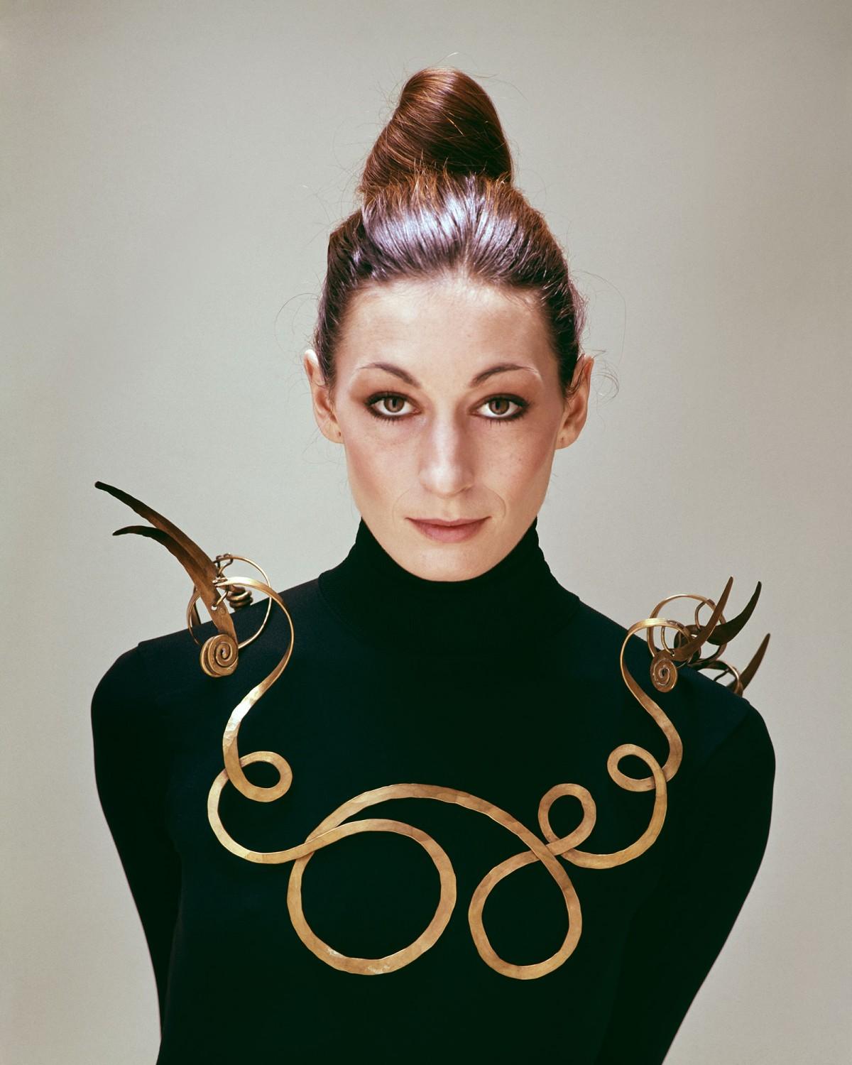 calder-necklace-4