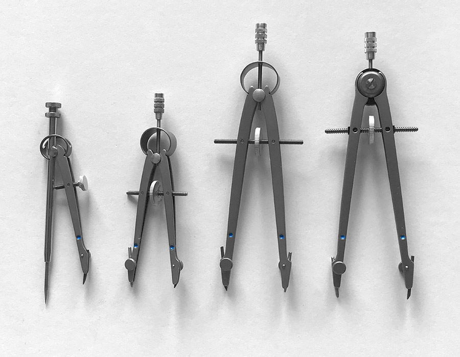 Vemco's final series: Drop Bow Compass D-580, Small Bow Compass S-570, Large Bow Compass L-560, Speed Bow Compass SB-550. blue-dot-set