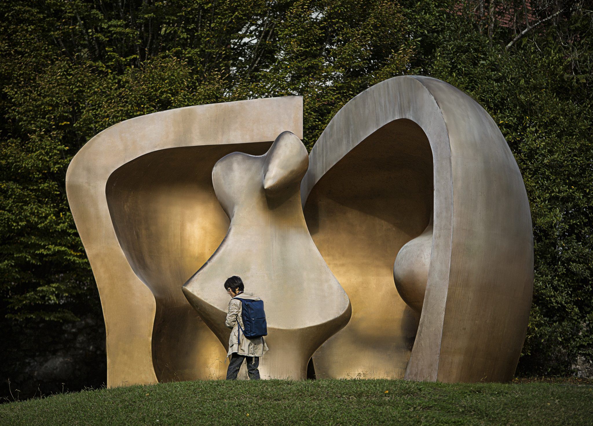 LARGE FIGURE IN A SHELTER by Henry Moore, 1985-86. Bronze, located in Guernica, Spain. Photo credit, unknown. henry_moore_large_figure_in_a_shelter